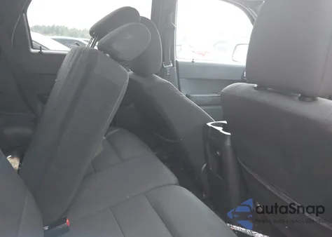 2012 Ford Escape Xlt z USA, uszkodzony, nr VIN 1FMCU9D70CKC21986